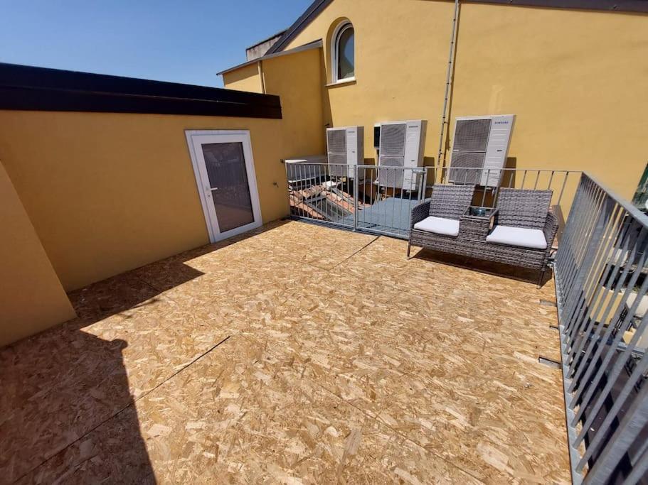 Residenza Subitosanto "Gigliola" 9A - Bilocale Con Terrazzo Esclusivo Cupola Basilica Di Sant'Antonio- Apartment Padova Luaran gambar